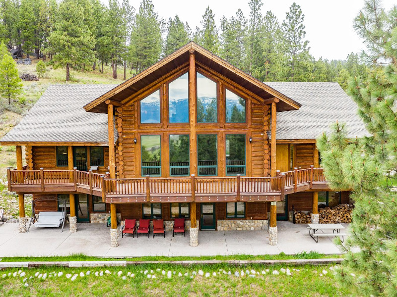 Elk Ridge Retreat in Cascade, Idaho.